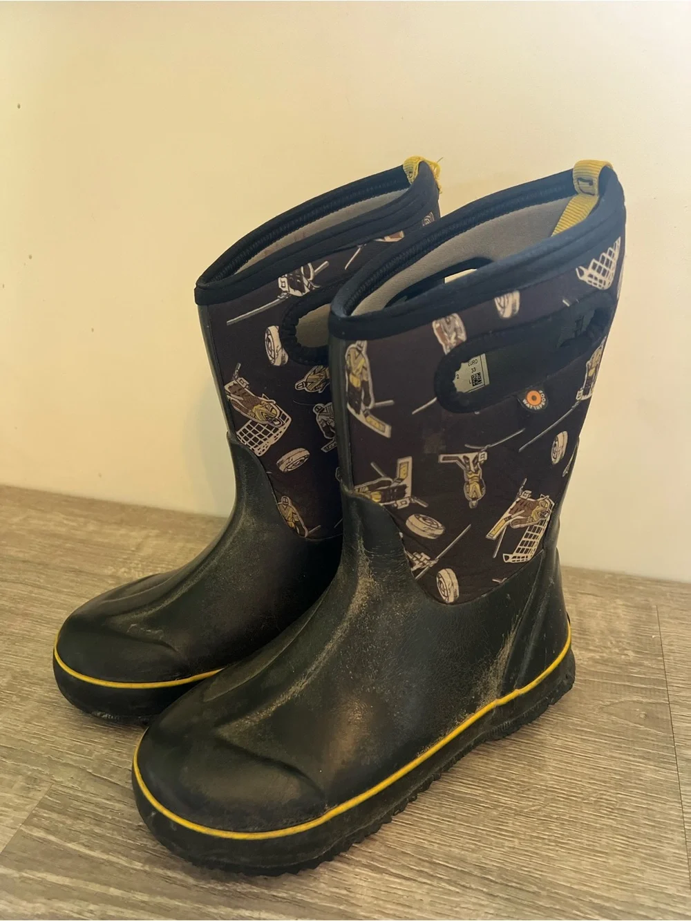 Bogs Black and Yellow Kids Hockey Graphic Rain Boots